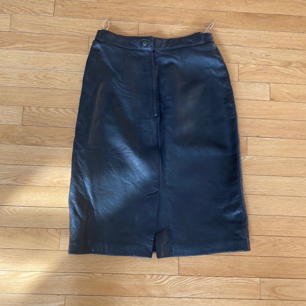 London fog leather skirt size 10